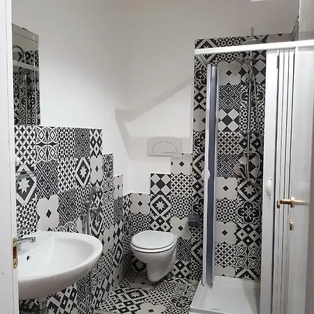 Holiday B&B 1984 게스트하우스