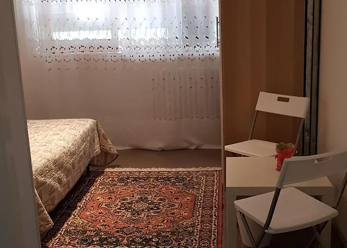 Vendégház Holiday B&B 1984